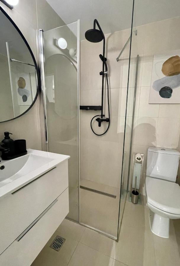Government Deluxe Studio By Magic Apartments Bucarest Esterno foto